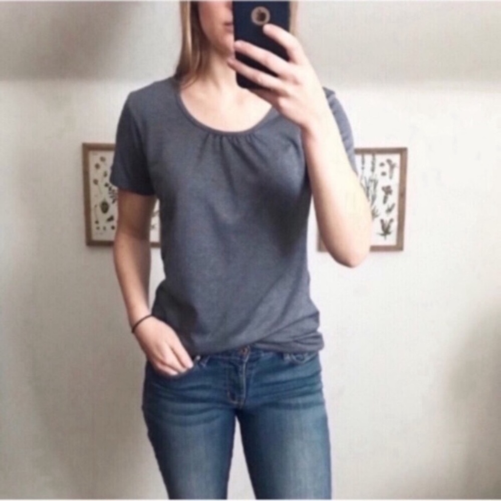 Eddie Bauer • Gray Athletic Tee